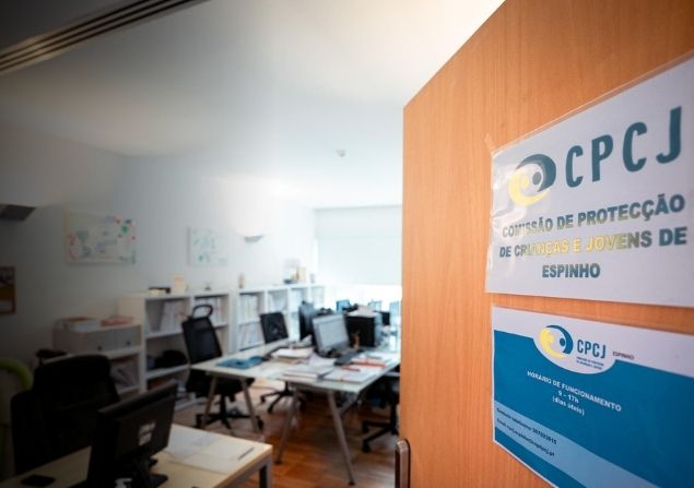 CPCJ alerta para aumento de casos de crianças e jovens em risco e falta de técnicos compromete resposta a crianças em risco