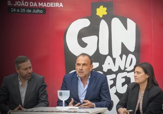 Câmara de S. João da Madeira adjudica organização do “Gin & Street Food Sessions” a empresa de Vila Real por mais de € 72 mil