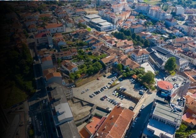 Processo da expropriação total da Praça Maior, retomado pela autarquia de Oliveira de Azeméis, deverá voltar a tribunal